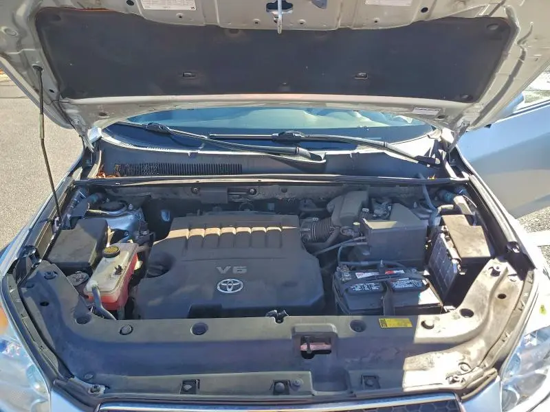 2010 TOYOTA RAV4 LIMITED  