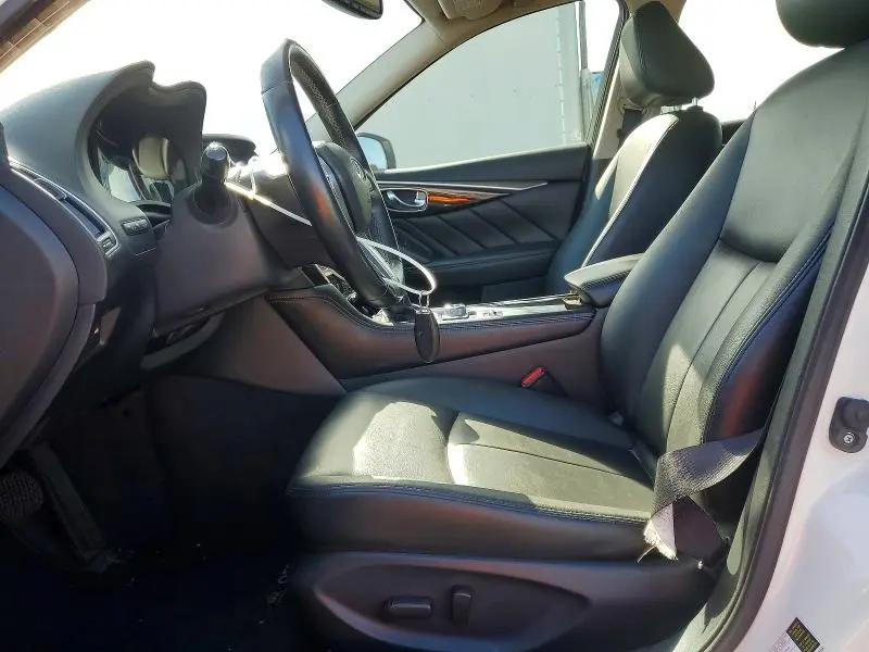 2019 INFINITI Q50 LUXE  