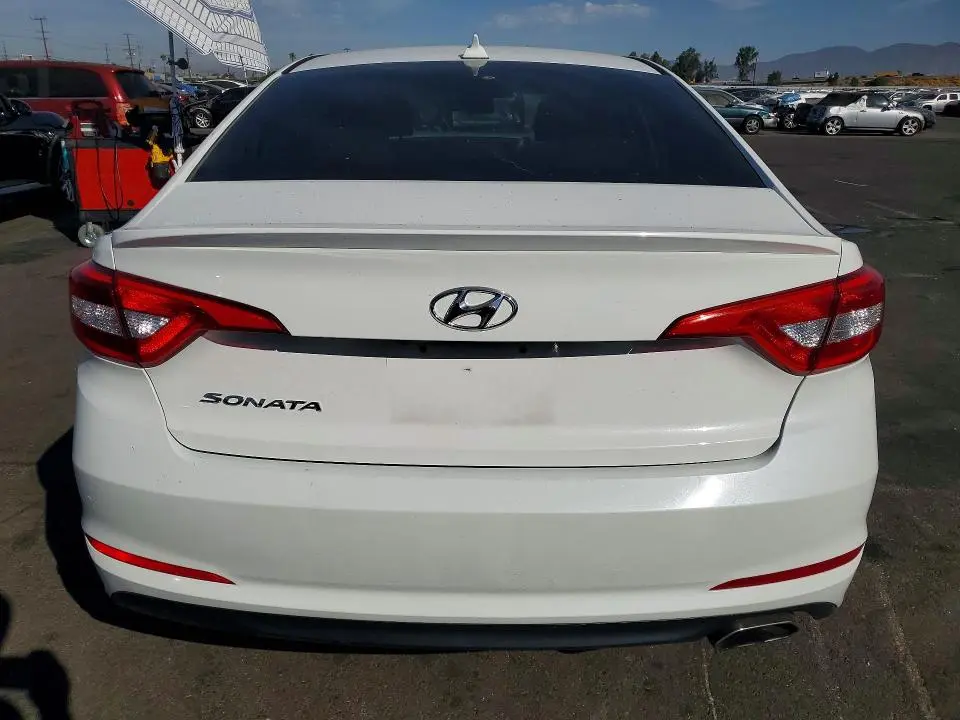 2016 HYUNDAI SONATA SE  