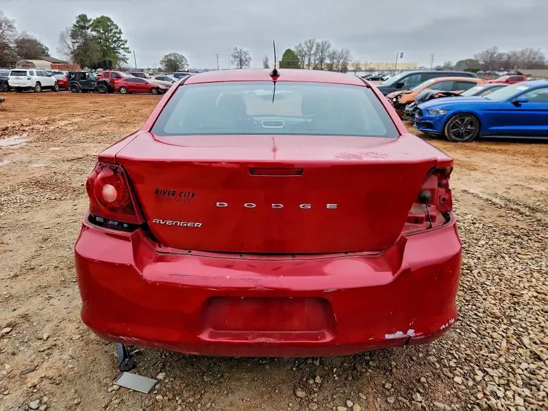 2013 DODGE AVENGER SE  