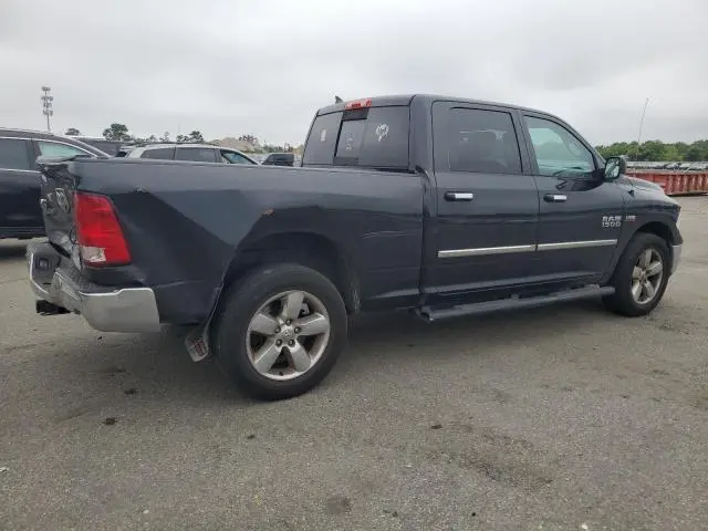 2016 RAM 1500 SLT