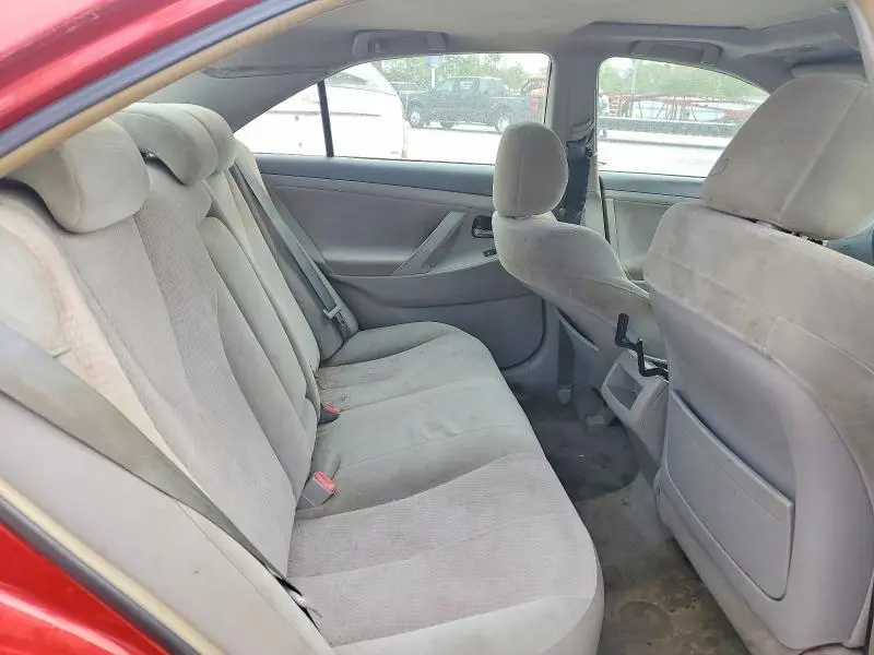 2010 TOYOTA CAMRY LE  