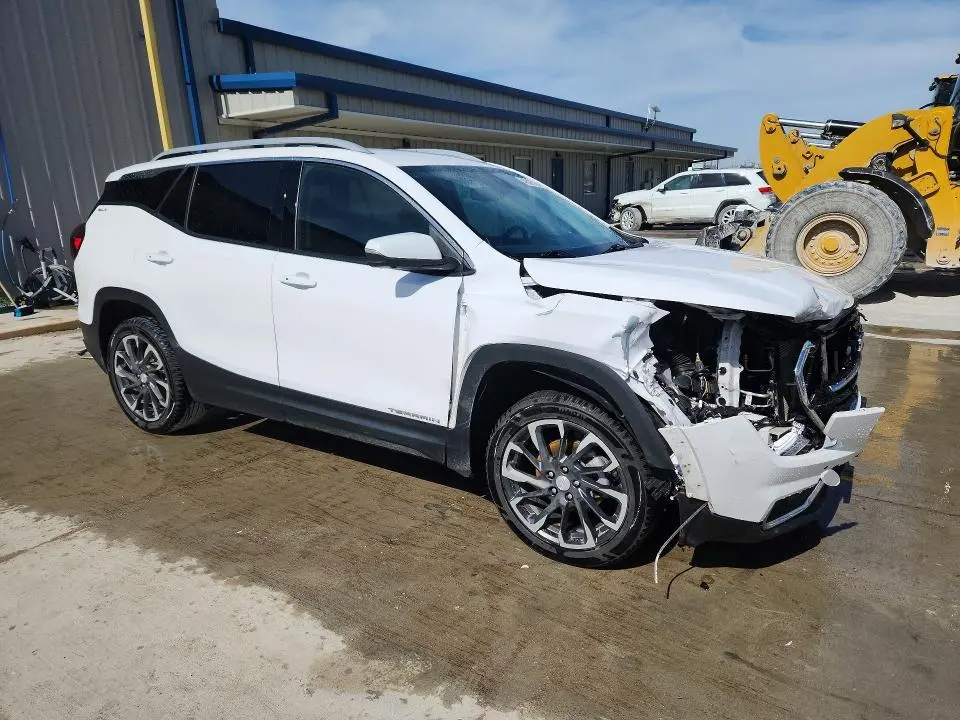 2022 GMC TERRAIN SLT  