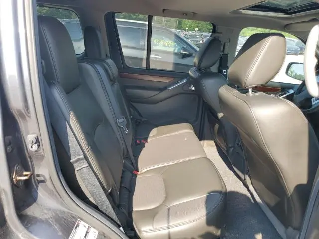 2012 NISSAN PATHFINDER S  