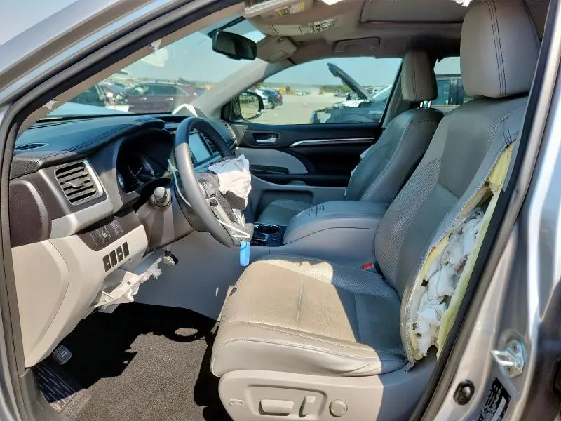 2016 TOYOTA HIGHLANDER LIMITED  