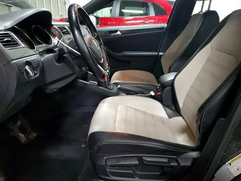 2015 VOLKSWAGEN JETTA SE  