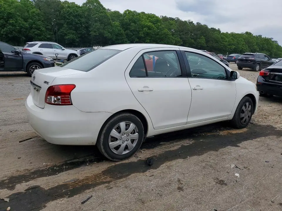 2010 TOYOTA YARIS BASE  