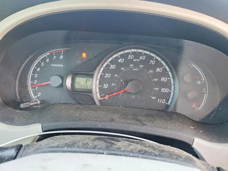 2011 TOYOTA SIENNA LE 8-PASSENGER  