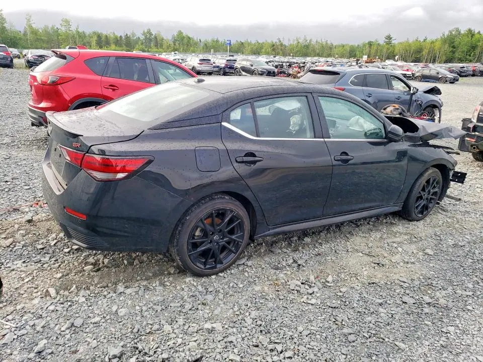 2025 NISSAN SENTRA SR  