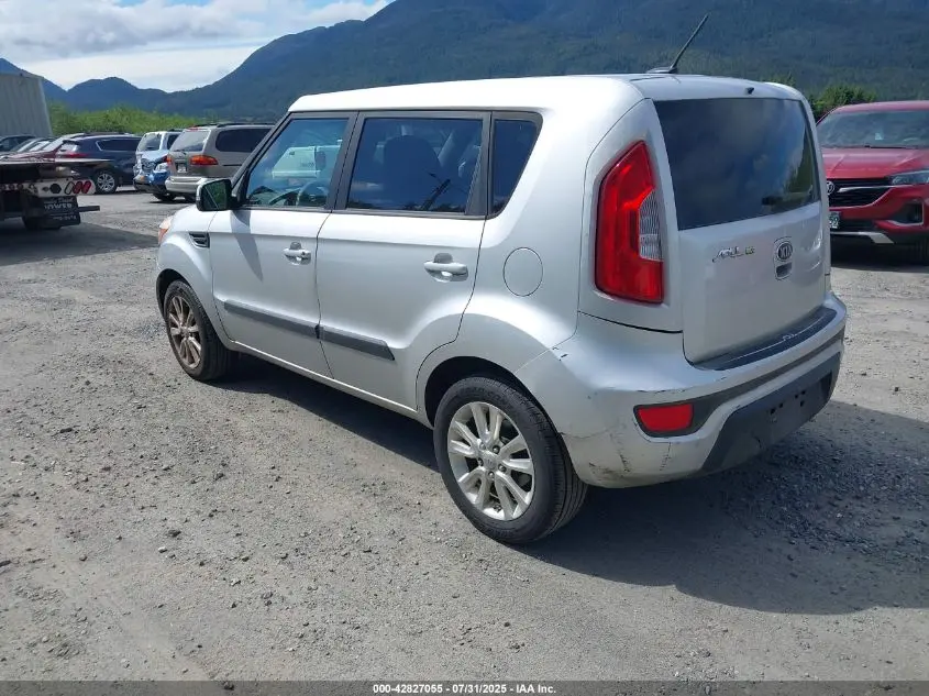 2013 KIA SOUL +