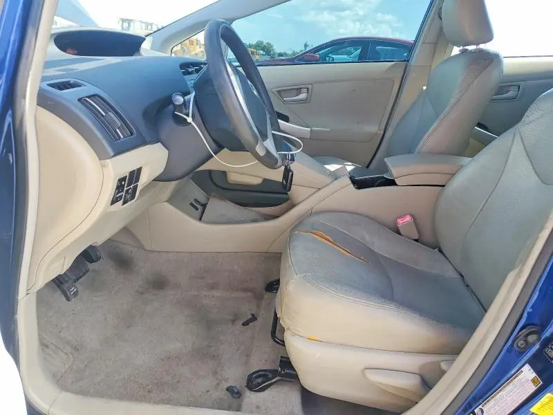 2011 TOYOTA PRIUS TWO  