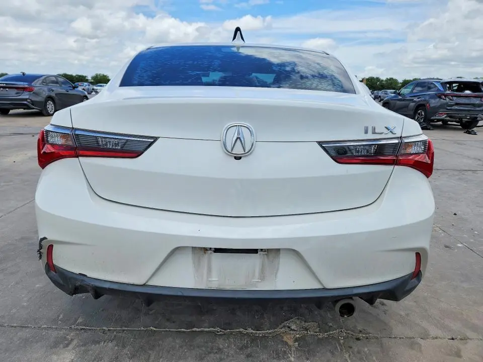 2020 ACURA ILX PREMIUM/TECHNOLOGY  