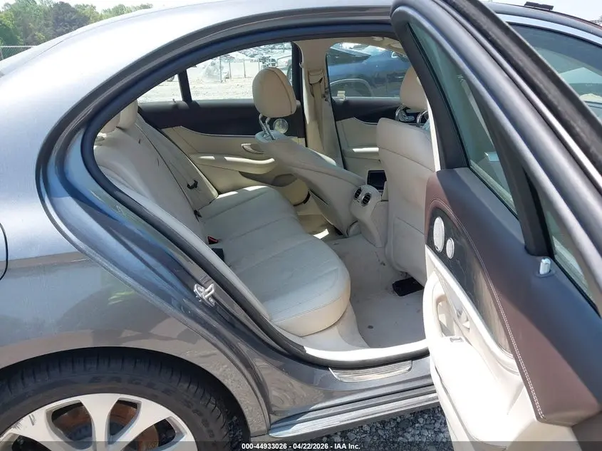 2017 MERCEDES-BENZ E 300  