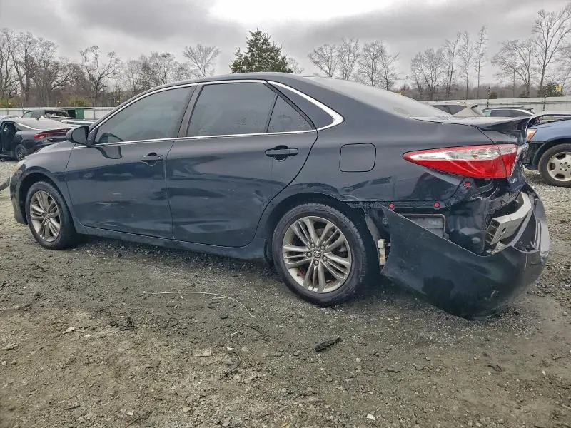 2016 TOYOTA CAMRY LE  