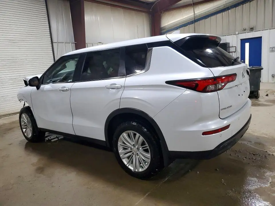 2024 MITSUBISHI OUTLANDER ES  