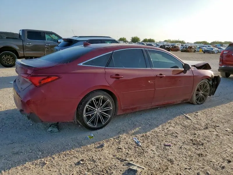2019 TOYOTA AVALON XLE  