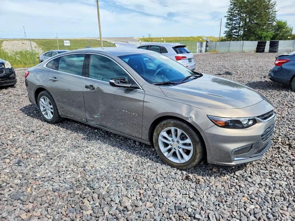 2017 CHEVROLET MALIBU LT  