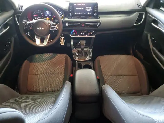 2023 KIA SELTOS LX  