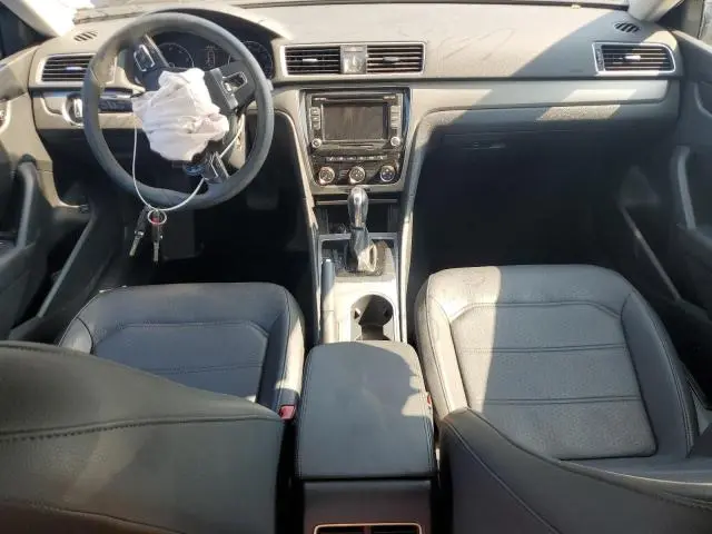 2014 VOLKSWAGEN PASSAT SE  