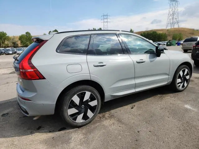 2024 VOLVO XC60 PLUS  