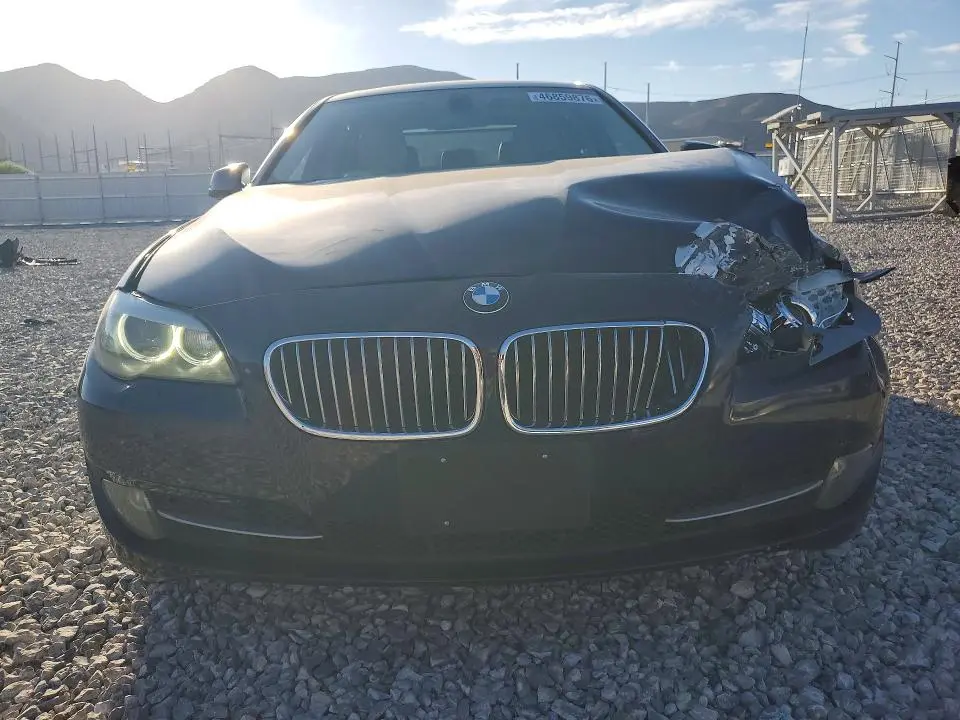 2011 BMW 528 I  