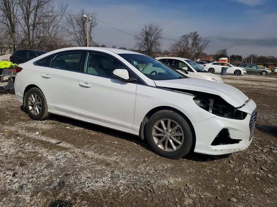 2018 HYUNDAI SONATA SE  