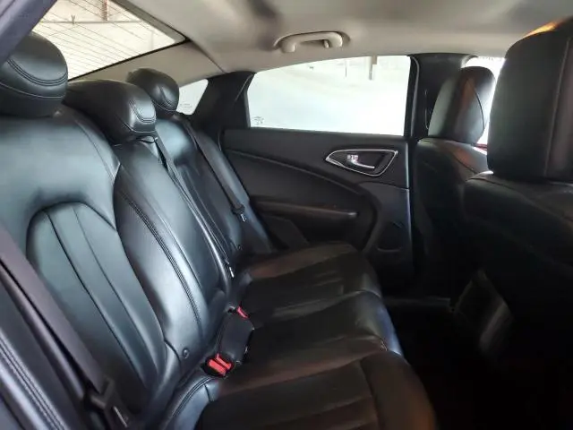 2017 CHRYSLER 200 LIMITED  
