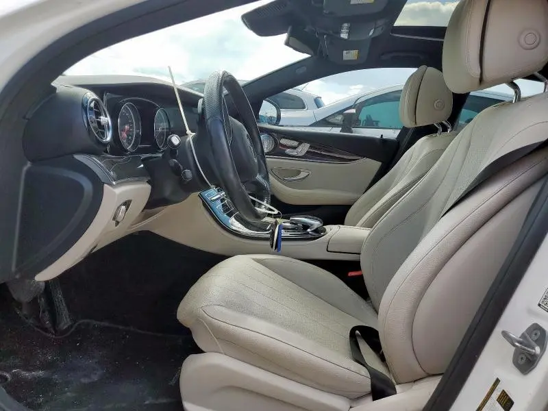 2017 MERCEDES-BENZ E 300  