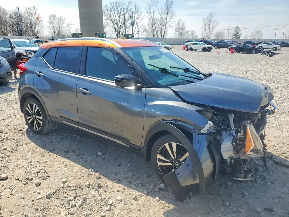 2019 NISSAN KICKS S  