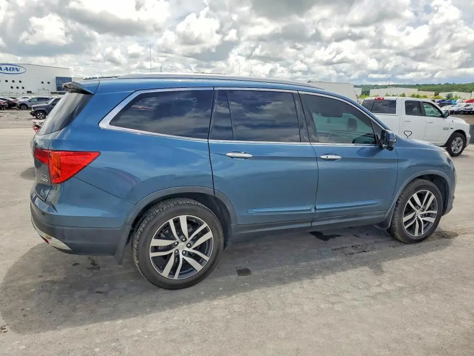 2017 HONDA PILOT TOURING  