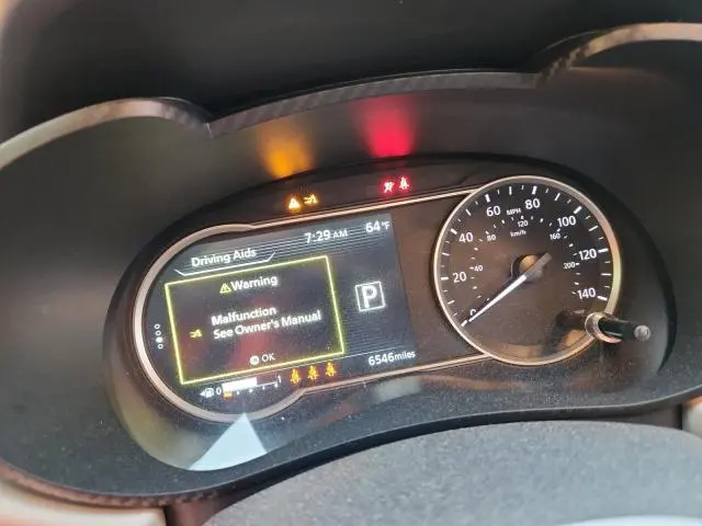 2022 NISSAN VERSA SV  