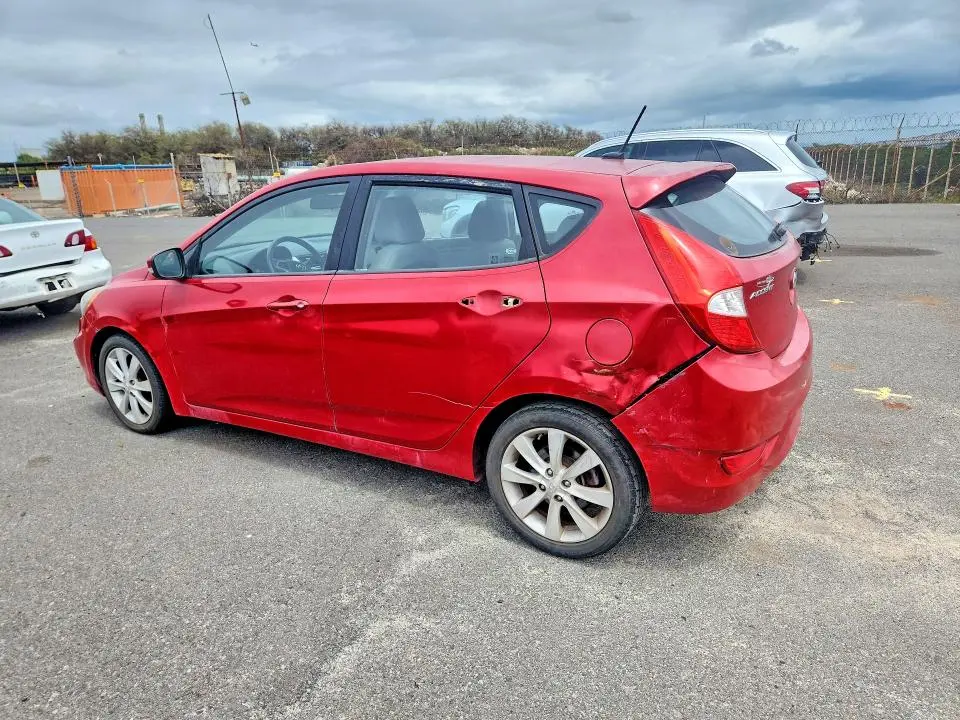 2013 HYUNDAI ACCENT SE  