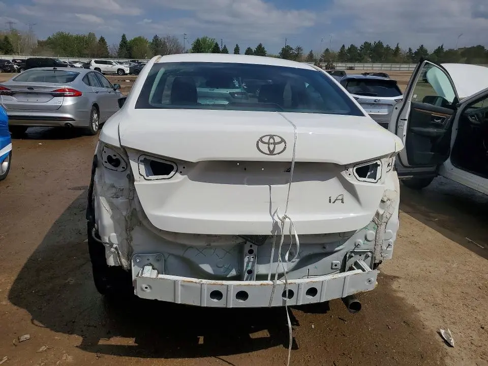 2018 TOYOTA YARIS IA BASE  
