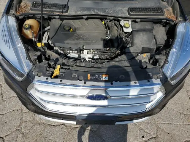 2017 FORD ESCAPE SE  