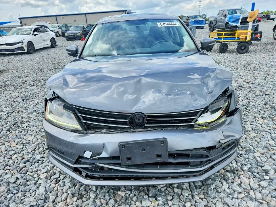 2018 VOLKSWAGEN JETTA SE  