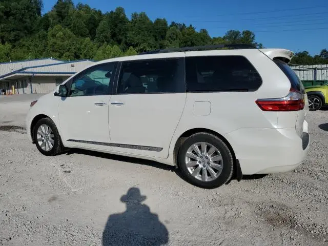 2015 TOYOTA SIENNA XLE  