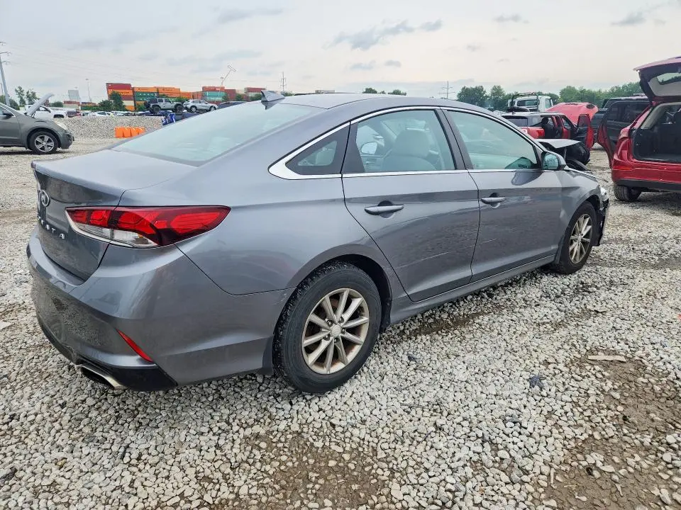 2018 HYUNDAI SONATA SE  