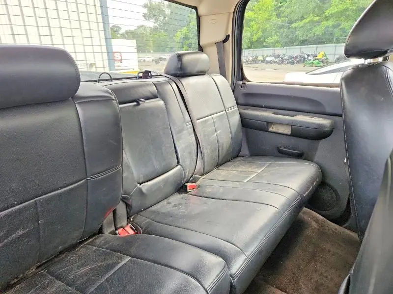 2010 CHEVROLET SILVERADO C1500 LT  
