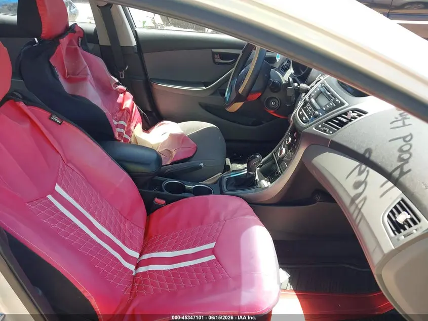 2015 HYUNDAI ELANTRA SE