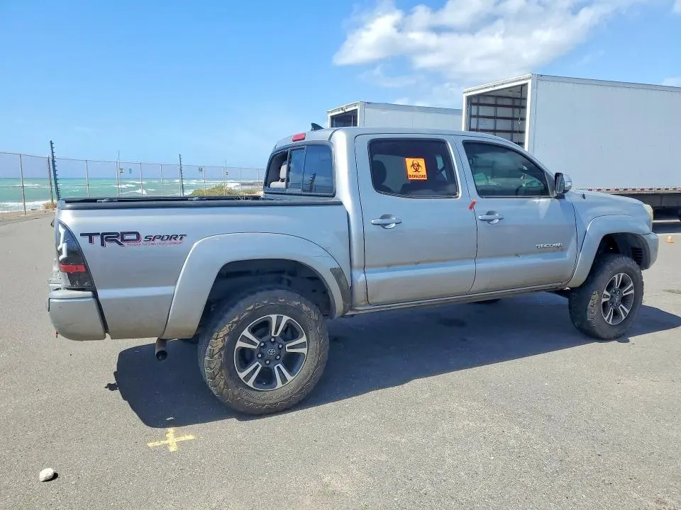 2015 TOYOTA TACOMA   