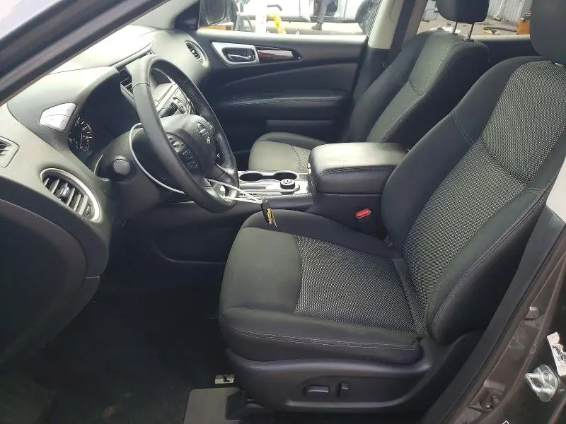 2019 NISSAN PATHFINDER SV  