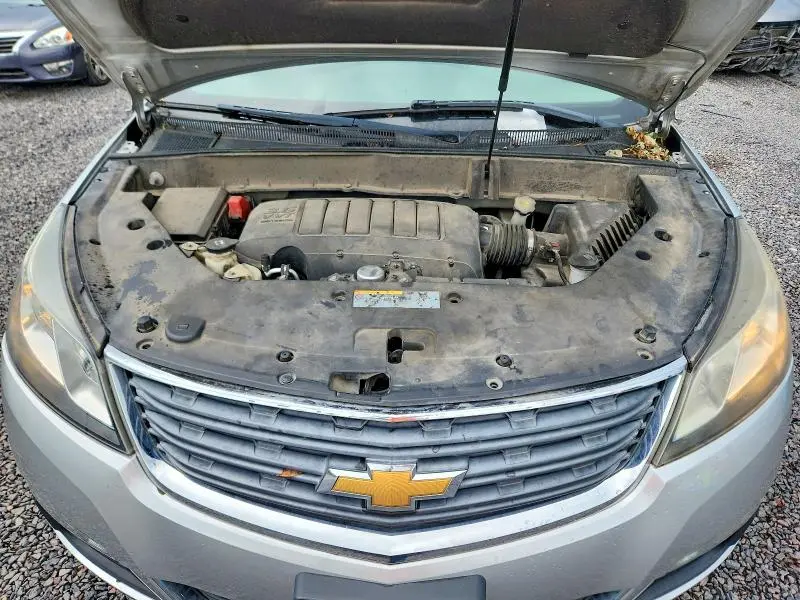 2015 CHEVROLET TRAVERSE LS  