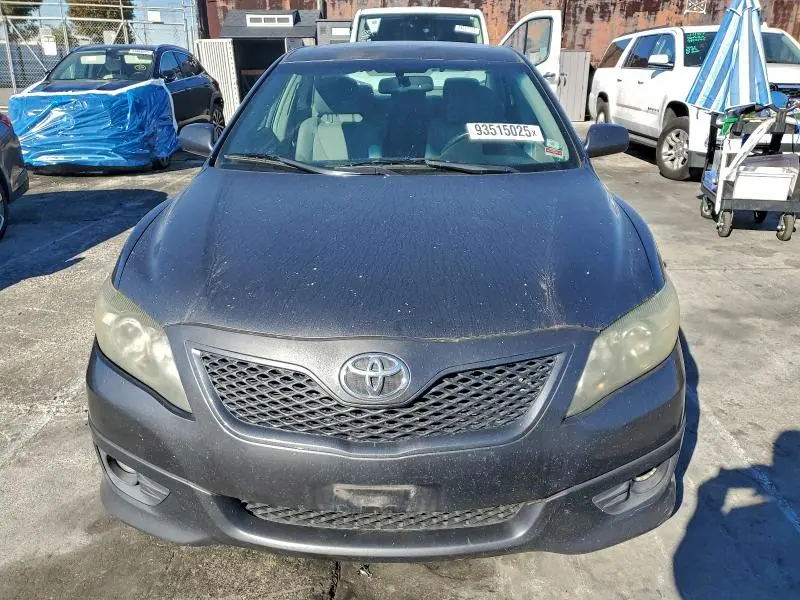 2011 TOYOTA CAMRY BASE  