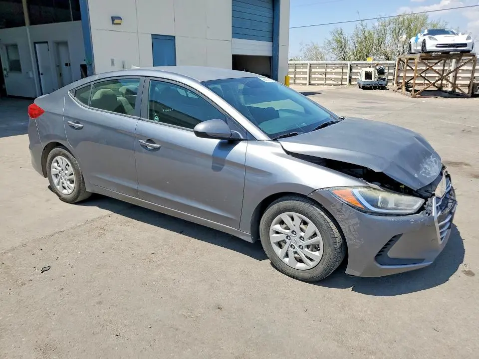 2018 HYUNDAI ELANTRA SE  