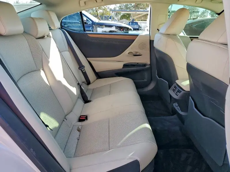 2024 LEXUS ES 300H BASE  