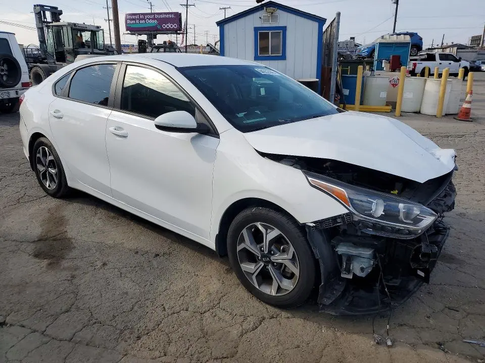 2021 KIA FORTE LXS  