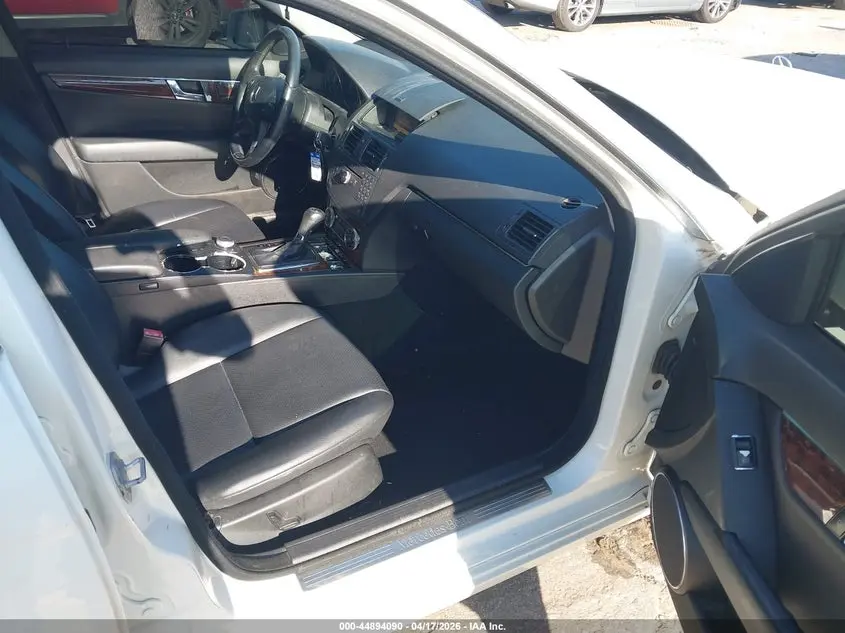 2010 MERCEDES-BENZ C 300 LUXURY 4MATIC/SPORT 4MATIC