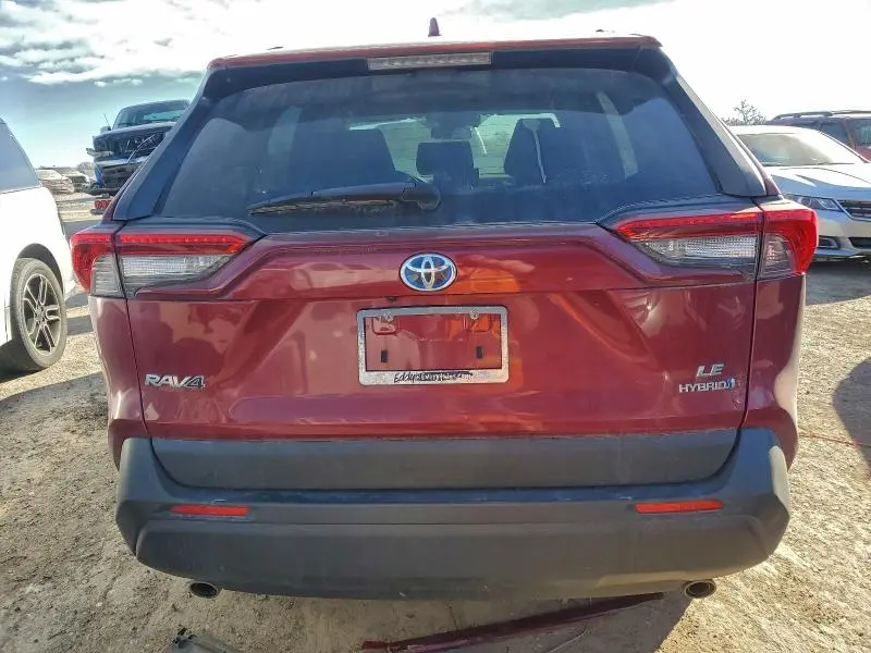 2019 TOYOTA RAV4 LE  