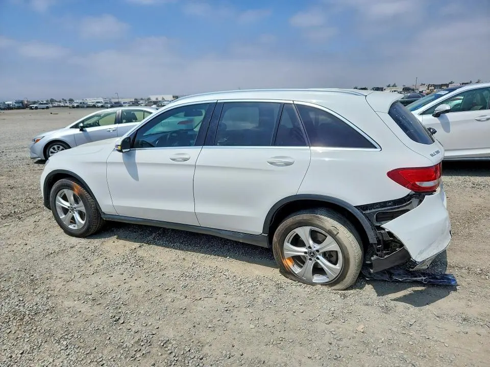 2018 MERCEDES-BENZ GLC 300  