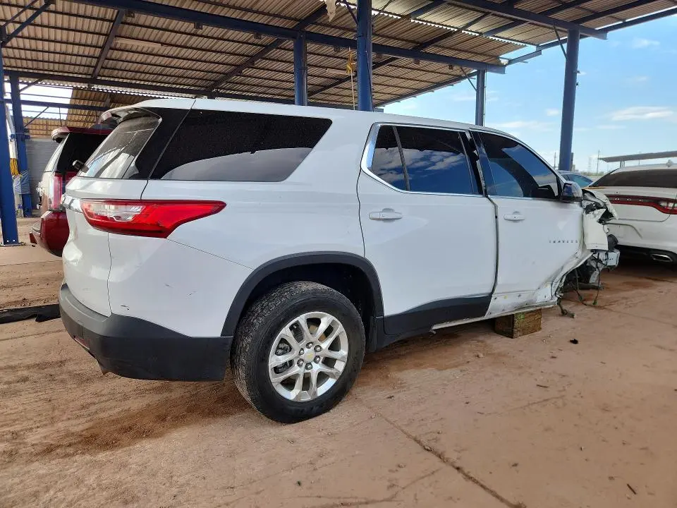 2020 CHEVROLET TRAVERSE LS  